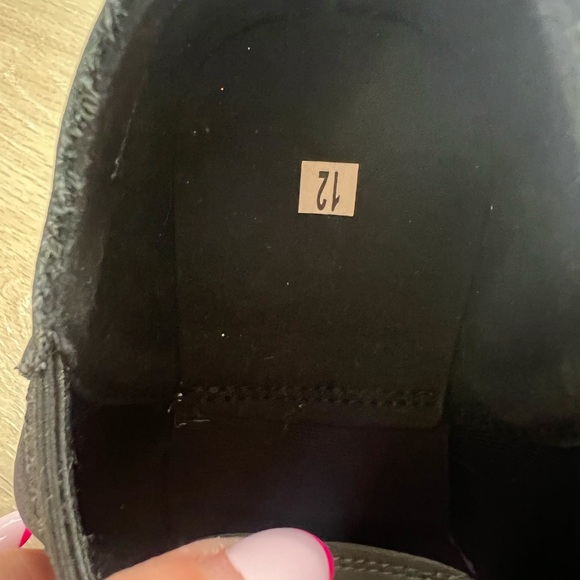 Little Girls Jazz Shoes - Picture 3 of 5